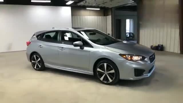 斯巴鲁翼豹两厢版，外观内饰实拍