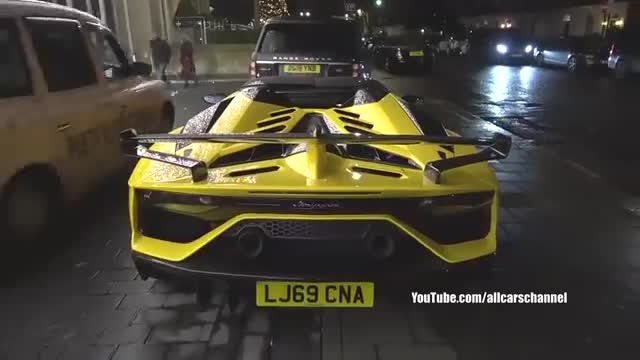 深夜海外街头实拍跑车欣赏姿态