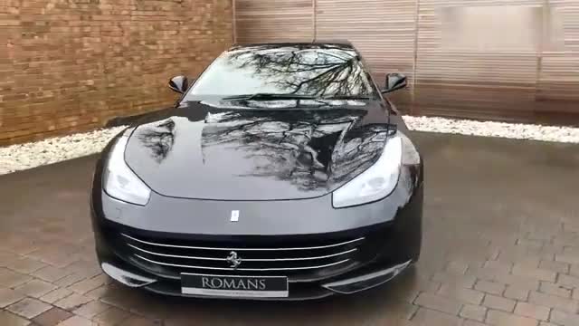 超跑也可以实用，实拍法拉利四座