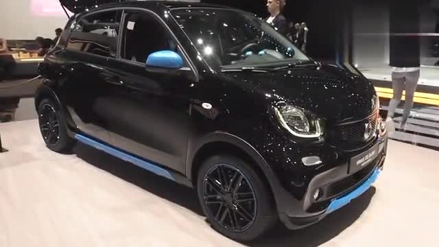 奔驰smart forfour,smartforfour内饰 奔驰电动迷你车smarteqforfour外观内