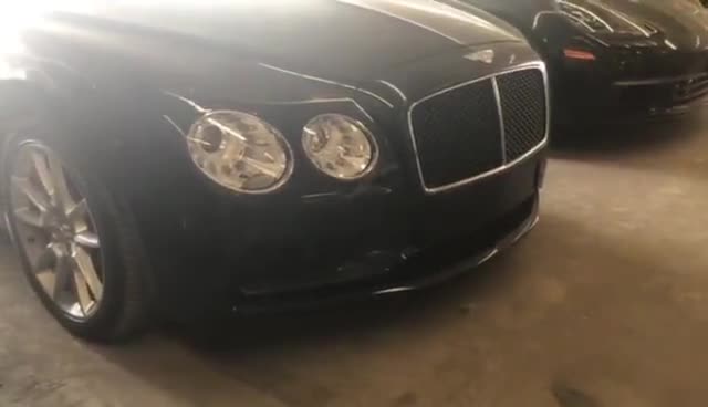 宾利飞驰，飞驰人生，降价甩卖