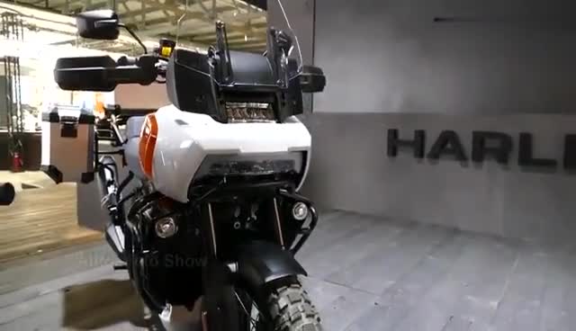 车展实拍哈雷拉力车,霸气十足！