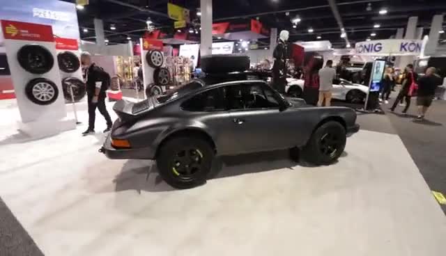 车尾造型迥异的改装车展示，你喜