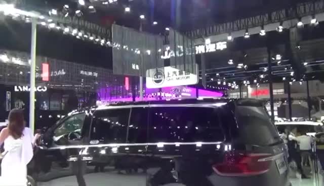 头等舱般的空间享受,全新上汽MAXUS