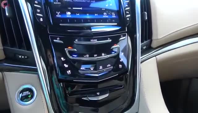 新车一改现款车型沉熟稳重的横幅式中网设计