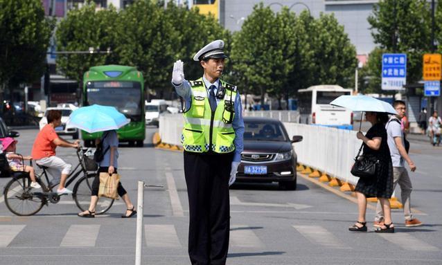 电动车考驾照费用公开，车主看完急了：这是变相“敛财”
