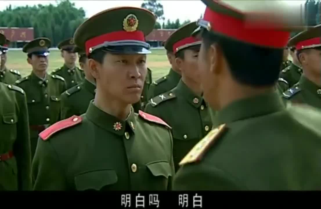 士兵突击:马小帅入连仪式,整个场面威武霸气,许三多了