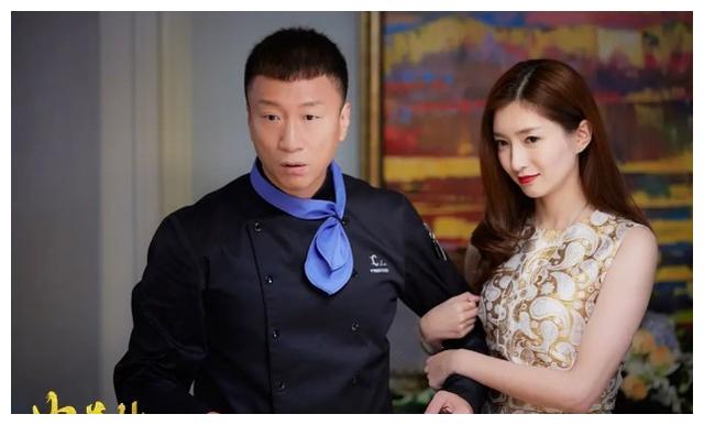 铁三角新剧再聚首张艺兴警服帅气孙红雷大佬范江疏影超惊艳