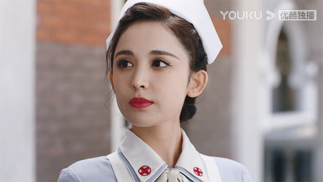 古力娜扎护士造型曝光灵动双眸楚楚动人美得好过分
