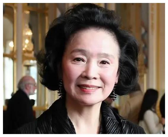 韩国演员尹静姬患重病被遗弃10年,丈夫拒绝照顾,网友请愿救治休闲区蓝鸢梦想 - Www.slyday.coM 韩国演员尹静姬患重病被遗弃10年,丈夫拒绝照顾,网友请愿救治休闲区蓝鸢梦想 - Www.slyday.coM