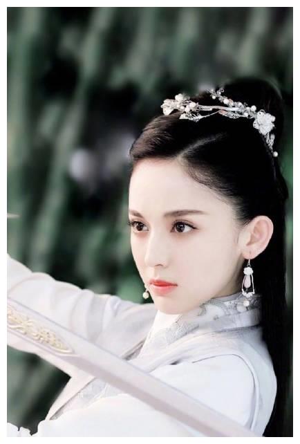 8位最美女星古装照pk:杨紫上榜,赵丽颖第6,第一实至名