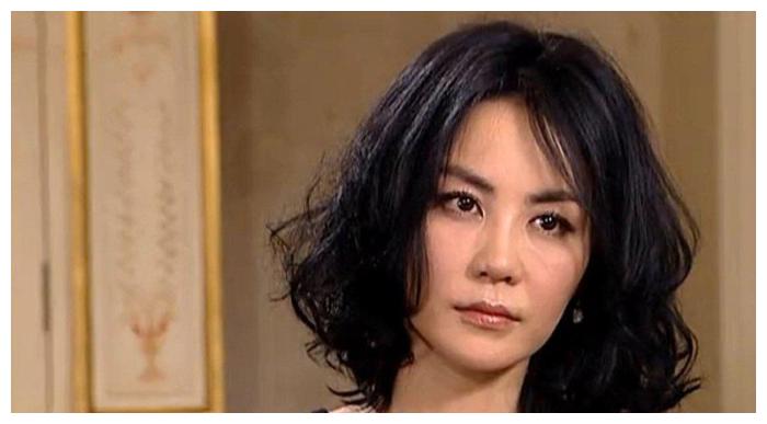 歌星王菲嫁过的男人为什么变化很大，连谢霆锋也不例外