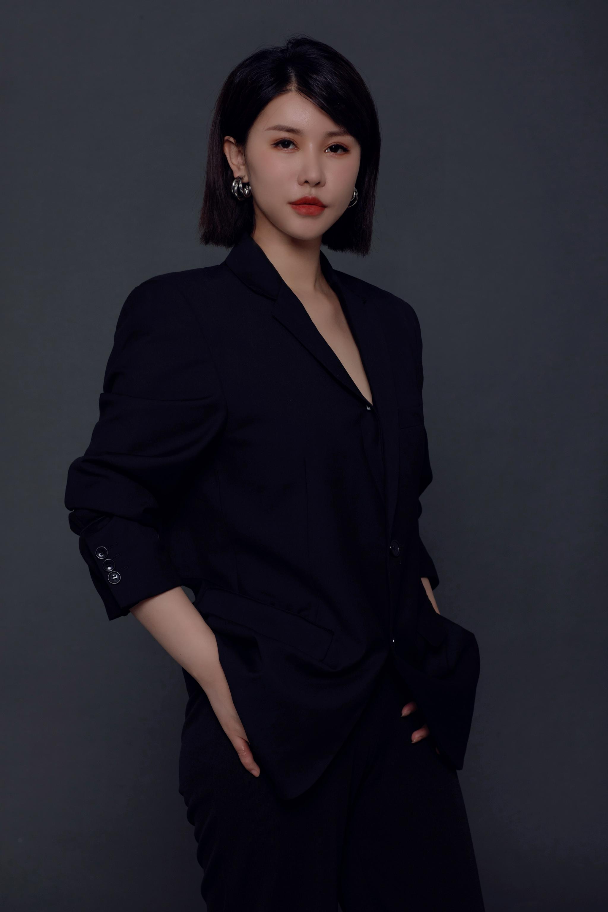 走进专访江西95后老板-医学美业代维丽