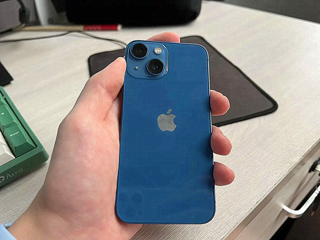 iphone13mini照片,iphone13mini图片 iphone13mini上手一周体验一款成功且相对失败的手机