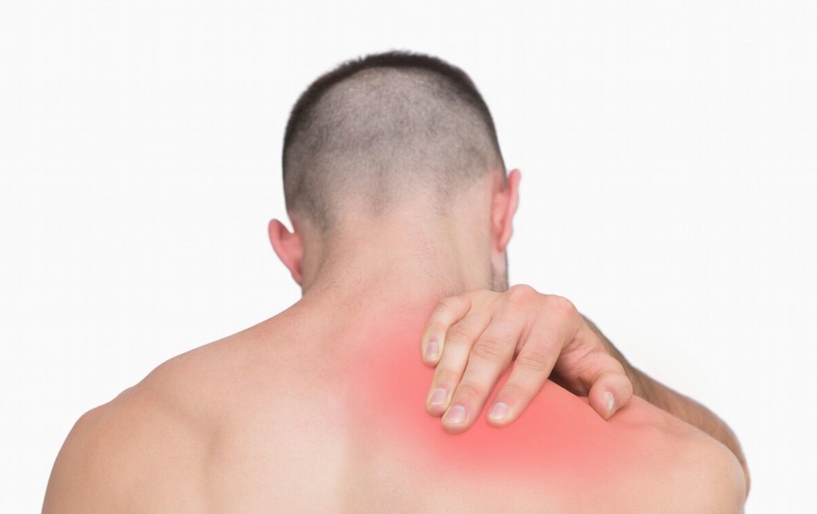 李国民:肩胛骨缝痛,该怎么治疗