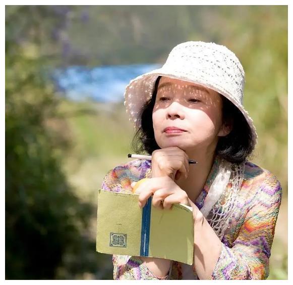 韩国演员尹静姬患重病被遗弃10年,丈夫拒绝照顾,网友请愿救治休闲区蓝鸢梦想 - Www.slyday.coM 韩国演员尹静姬患重病被遗弃10年,丈夫拒绝照顾,网友请愿救治休闲区蓝鸢梦想 - Www.slyday.coM