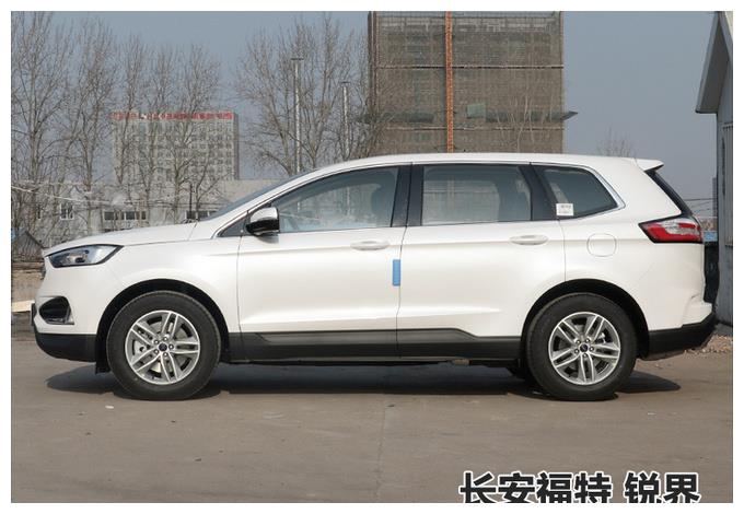 福特新7座suv曝光 尺寸比锐界还大,5月国产 多少钱你会考虑?