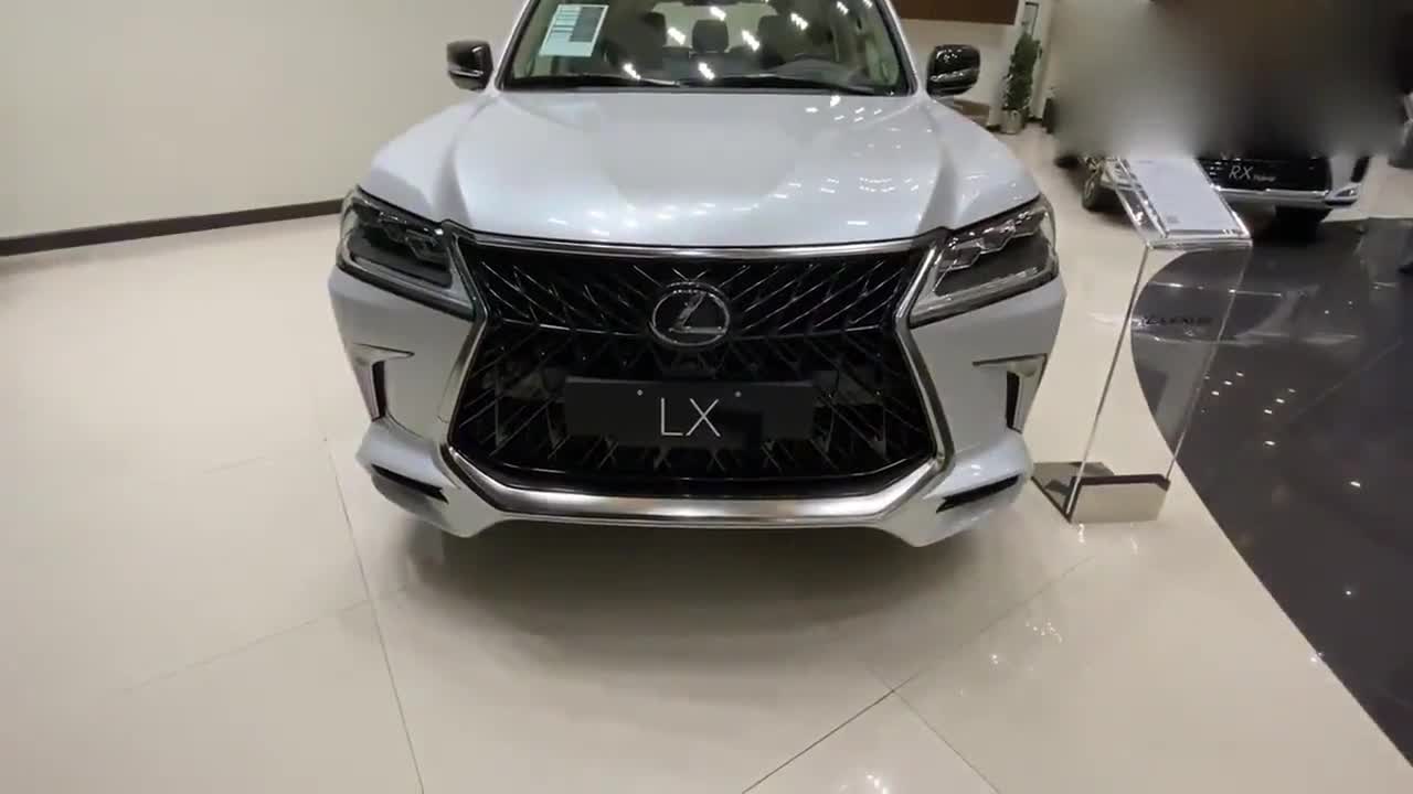 2020款雷克萨斯LX570运动版到店，近距离了解后，给个不心动理由