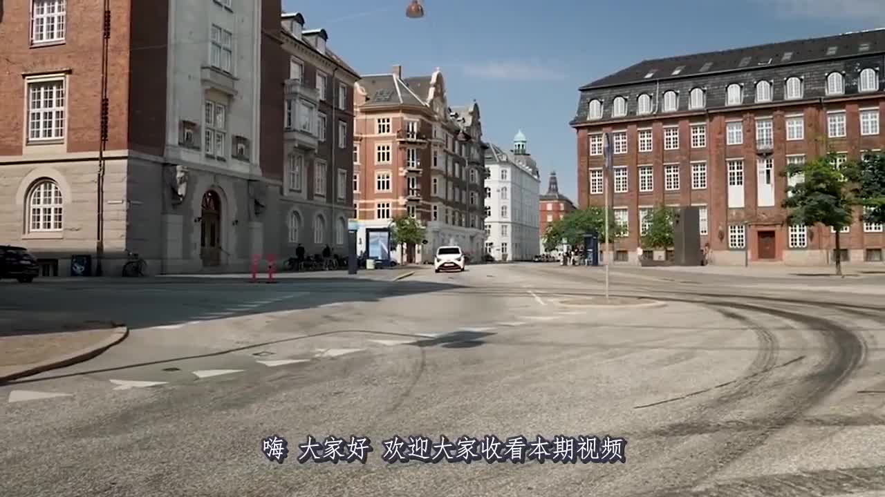 丰田旗下的小钢炮，外观小巧玲珑，油耗仅2毛8，号称代步神器