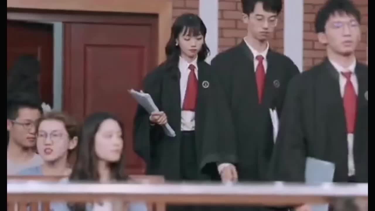 令人心动的offer两季成员穿律师袍的高光时刻庄严而神圣