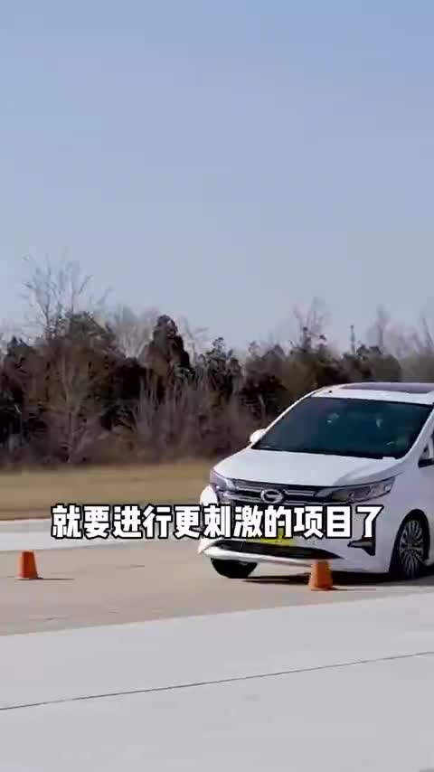 满载麋鹿测试，哪辆MPV表现最好？五菱凯捷vs传祺M6vs吉利嘉际