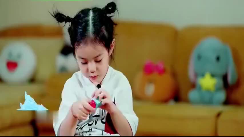 lucky翻白眼照片,lucky表情包动图gif 盘点综艺里面四大可爱的萌娃:lucky翻白眼,嗯哼喊邓伦