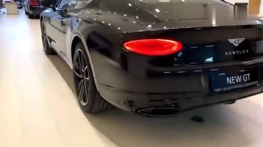 2020款宾利欧陆GT静态实拍，打卡无边框车门