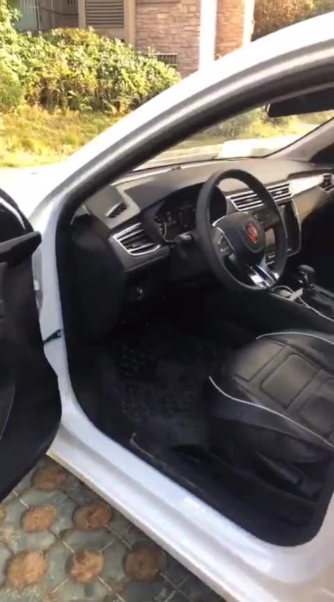 车主实拍：荣威i5空间展示