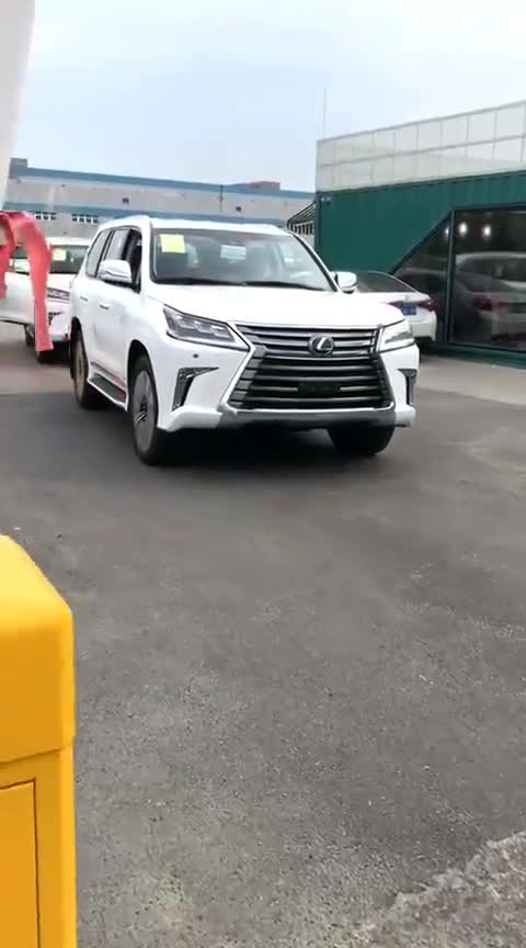 雷克萨斯LX570大气时尚运动感十