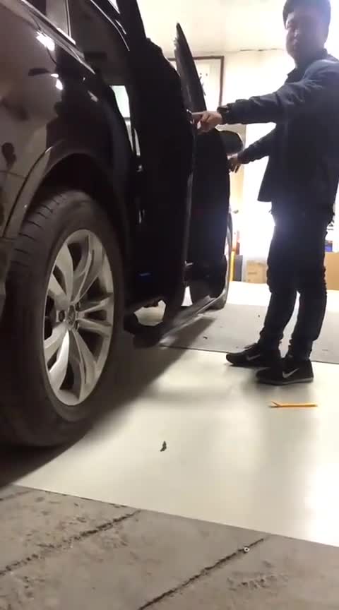 新款Q7电吸门加电动踏板完美结合