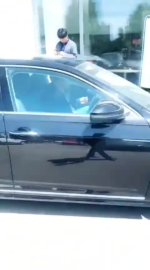 全新帕萨特330豪华交车