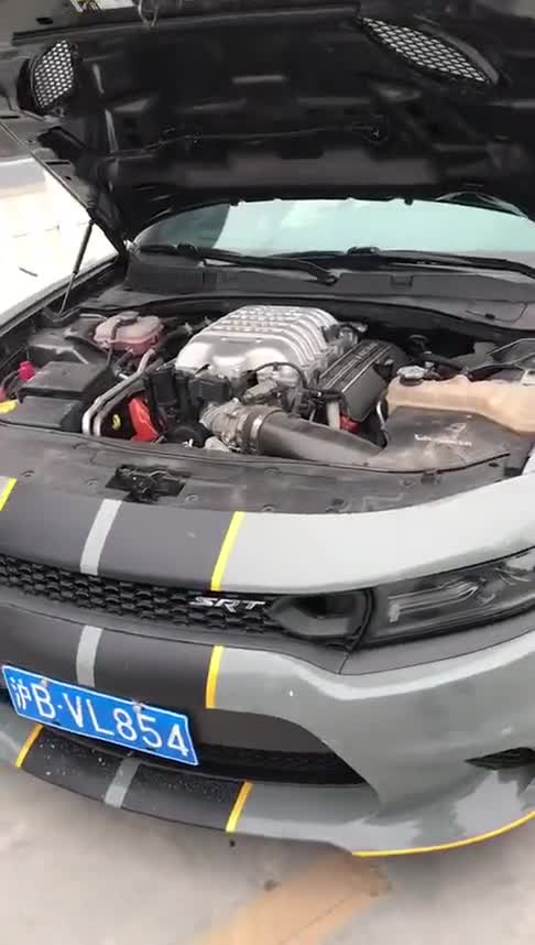 机械增压和涡轮增压有啥区别？踩下油门就知道啥叫性能车！