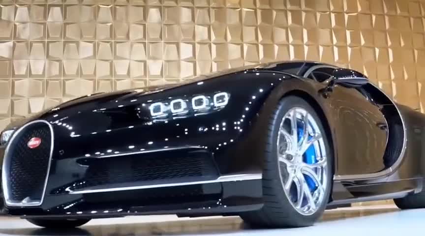 黑色布加迪chiron,很强烈的高级感!