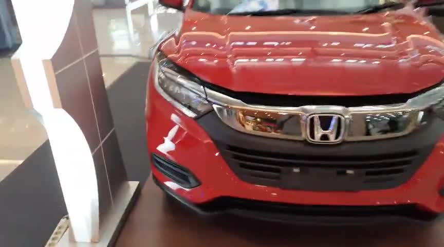 2020款本田HR-VSE脱颖而出，外观和内饰实拍