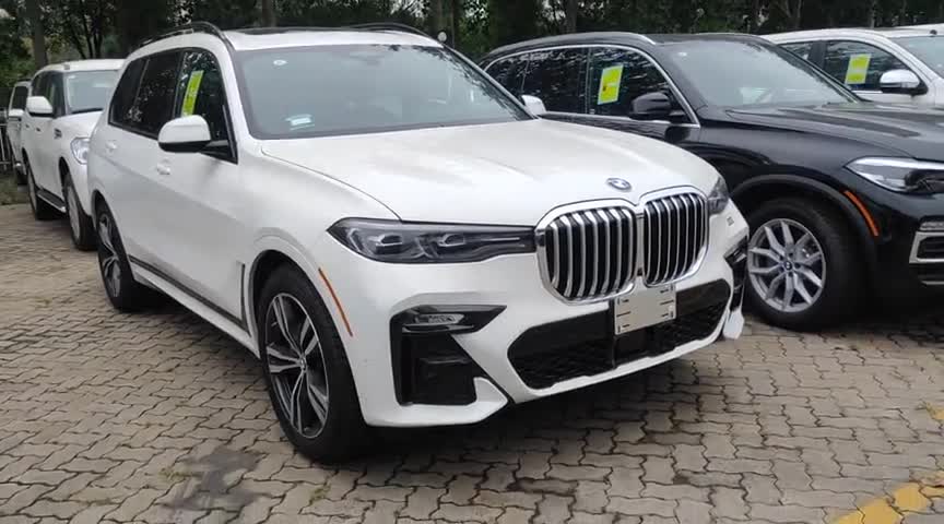 宝马x7，豪华与性能的完美结合，奔驰GLS劲敌来了