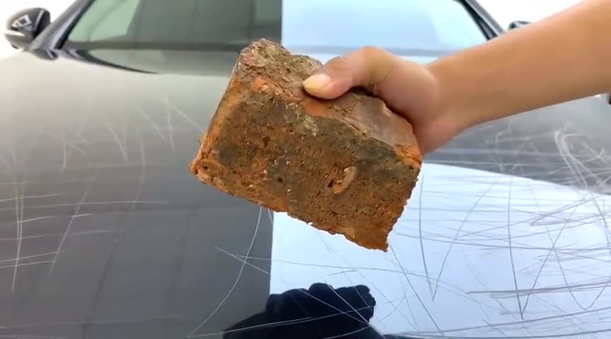 神奇的隐形车衣！奔驰贴隐形车