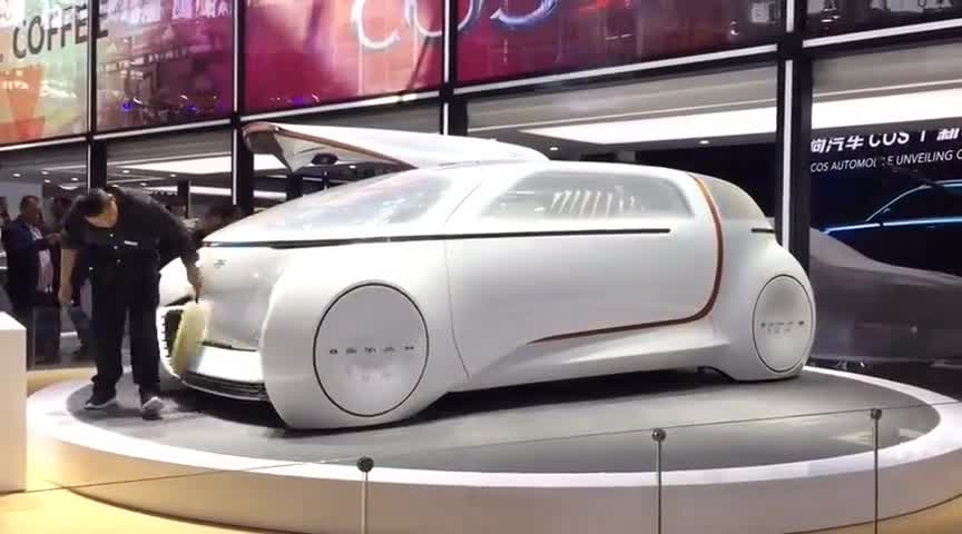 这概念车有够酷的，内饰也很棒嘛