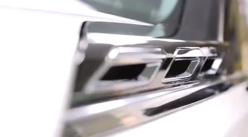 神奇的隐形车衣！奔驰贴隐形车