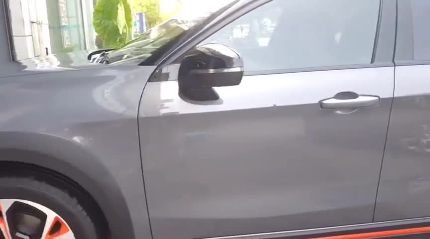 领克专场漆面深度清洁养护欢