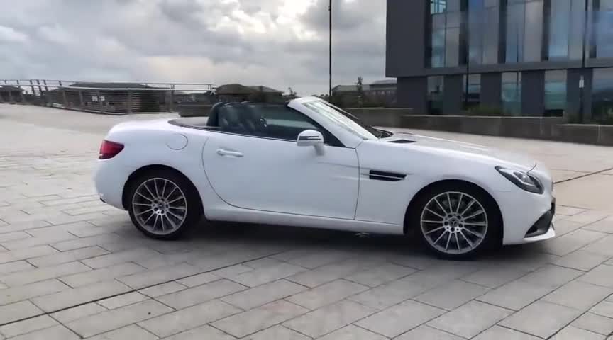 实拍奔驰SLC，它与宝马Z4和奥迪TT你更中意谁？