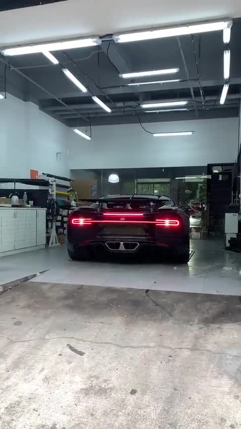 国内第二台布加迪，全车碳纤维打造，保险公司都怕它！