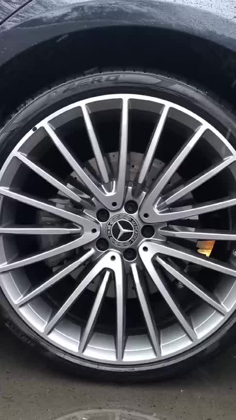 奔驰全新旗舰轿车“S350”亮相，高贵的气质与生俱来