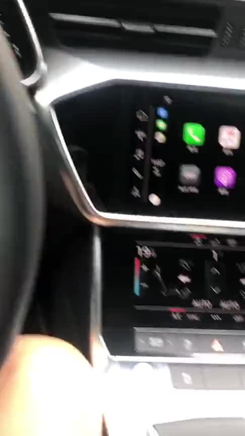 全新奥迪A6L，看到这个中控屏，奔驰宝马都认输！