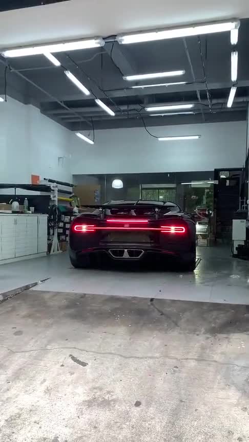 国内第二台布加迪，全车碳纤维打造，保险公司都怕它！