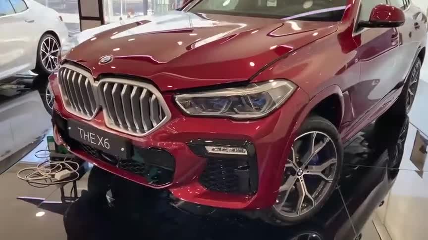 高清实拍2021款宝马X640i版，真霸气！选它还是奔驰GLE自己想