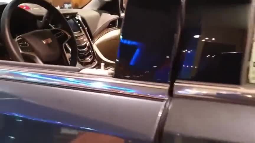 凯迪拉克凯雷德实车展示