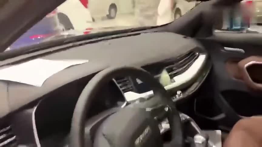 哈弗H6到店，外观和内饰实拍