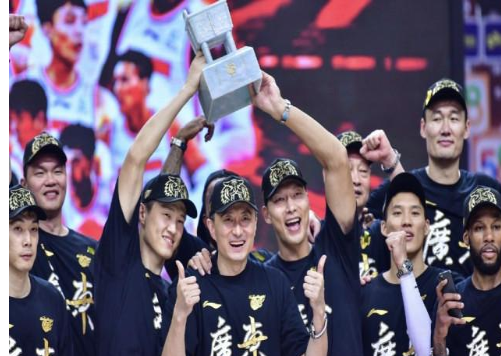 夺冠之战广东宏远队以123-115战胜辽宁队,最终以大比分2-1拿到了冠军