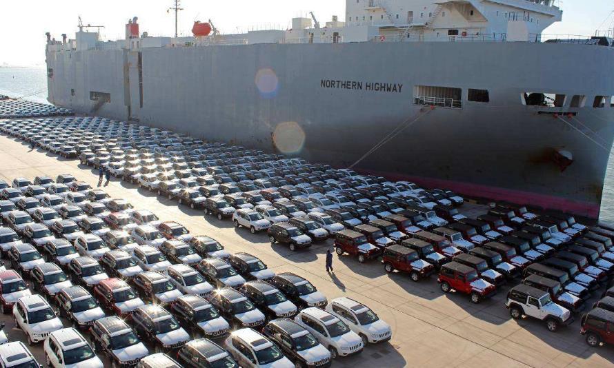 天津港库存压红线，路虎5折没人买，车贩急哭了：好心人在哪里？