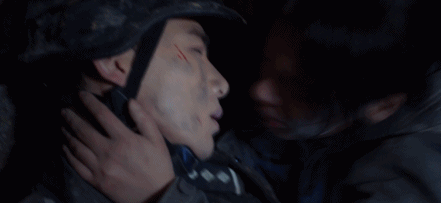 好真挚诚恳的告白,米佧感动流泪.关键时刻给邢克垒人工呼吸,救下了他.